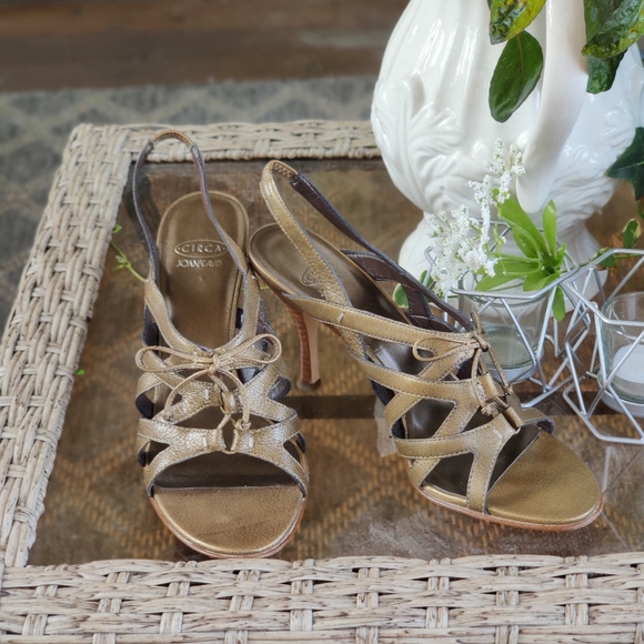 Circa Joan & David Brown Tie Slingbacks Size 7.5M - Picture 3 of 6